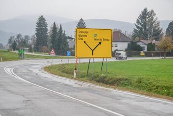 Podpisana pogodba za izgradnjo krožišča in pločnika Gabrovčec