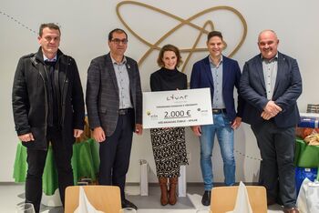 Podjetje Livar d.d. Hiši kranjske čebele podarilo donacijo v višini 2.000,00 evrov