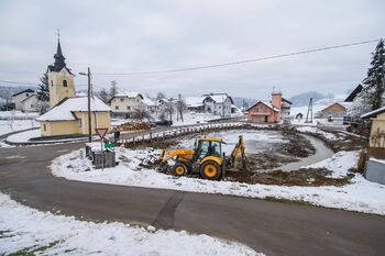 V Hrastovem Dolu poteka sanacija vaške znamenitosti – luže