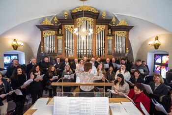 V Šentvidu pri Stični mogočno zadonele nove župnijske orgle