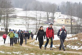 FOTO: Jurčičev rojstni dan počastilo več kot 5000 pohodnikov