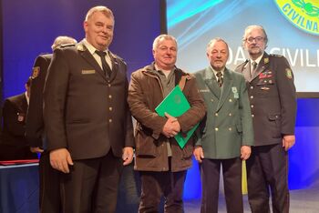 Janez Mehlin, prejemnik bronastega odlikovanja civilne zaščite Janez Mehlin, prejemnik bronastega odlikovanja civilne zaščite