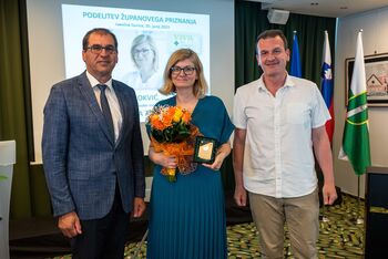Župan Dušan Strnad sprejel »Naj družinsko zdravnico 2023« Vlatko Rokvić
