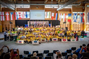 FOTO: Uradna otvoritev 12. mednarodnega tekmovanja mladih čebelarjev