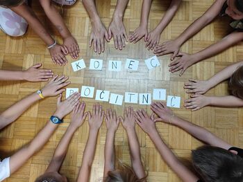 S pravljico prepluli občino