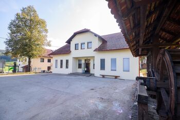 Učenci Podružnične šole Temenica vstopili v popolnoma prenovljene prostore