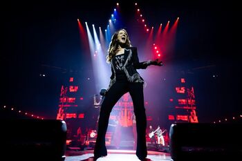 VIDEO: Nina Pušlar razprodala ljubljanske Stožice