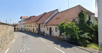 Obvestilo o popolni zapori ceste v centru Šentvida pri Stični zaradi sanacije objekta