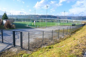 Nova zaščitna ograja na nogometnem stadionu Ivančna Gorica