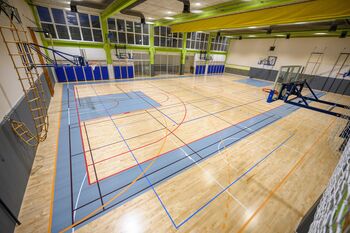 Prenovljena telovadnica Osnovne šole Ferda Vesela že v uporabi