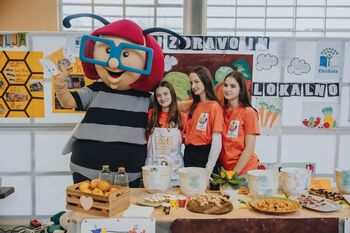 Prijetno domače s čebelarstvom na sejmu v Celju