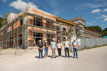 Iz ogleda gradnje sodobnega doma za starejše v Višnji Gori