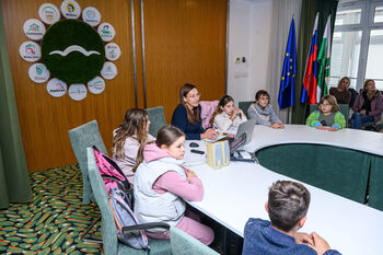 Učenici OŠ Stična spoznavali poklice v domačem okolju