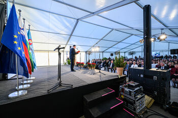 Slovesno odprtje novih prostorov Bolnišnice za otroke v Šentvidu pri Stični Slovesno odprtje novih prostorov Bolnišnice za otroke v Šentvidu pri Stični