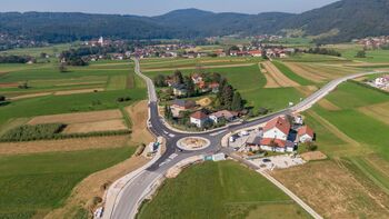 Javni natečaj za izbor najboljšega idejnega predloga ureditve sredinskega otoka krožišča Gabrovčec
