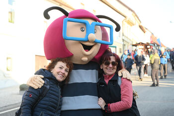 V ŽIVO: 32. pohod po Jurčičevi poti