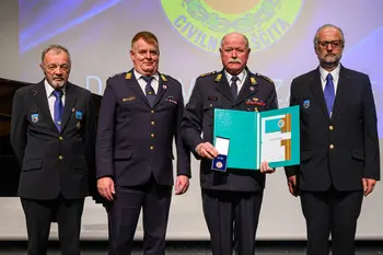Priznanja Civilne zaščite za gasilce iz Stične in Krke ter Jožeta Novaka