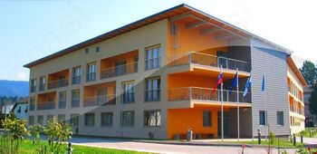 KOROŠKI DOM STAROSTNIKOV P.E.: Slovenj Gradec