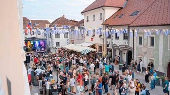 Letna anketa zadovoljstva lokalnih prebivalcev Letna anketa zadovoljstva lokalnih prebivalcev