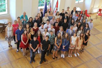 Sprejem za odlične osnovnošolke in osnovnošolce Sprejem za odlične osnovnošolke in osnovnošolce