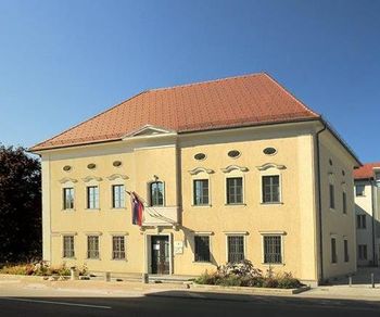 Začasna ukinitev uradnih ur na Občini Radovljica