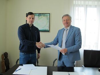 Podpisana Pogodba o ustanovitvi stavbne pravice za obstoječi hangar na letališču