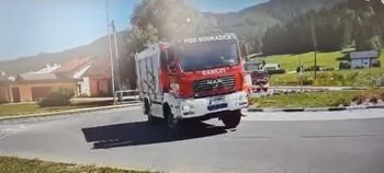 NA POMOČ NA KRAS TUDI NAŠI GASILCI