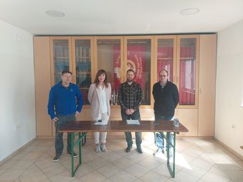 PGD VINICE ZAPOTOK PODPISALI NAROČILO ZA NOVO GASILSKO VOZILO