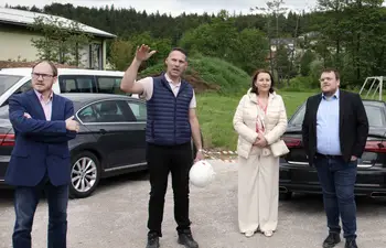 Minister na obisku gradbišča v Sodražici Minister na obisku gradbišča v Sodražici