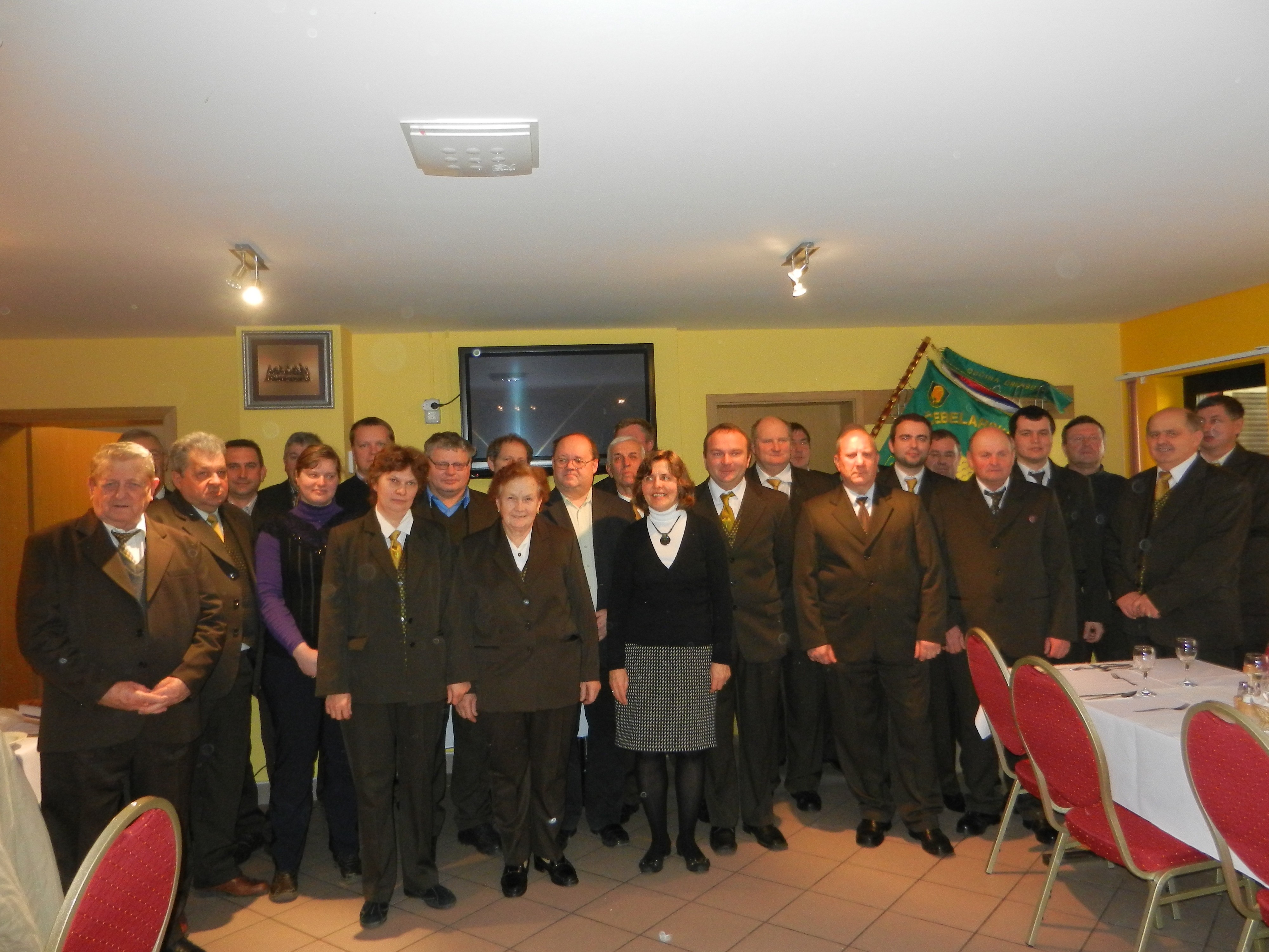 ČEBELARSKO DRUŠTVO ČRENŠOVCI