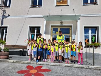 Spremstvo otrok v Srednji vasi ob začetku novega šolskega leta