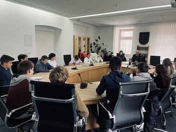 Predstavniki otroškega parlamenta na obisku pri županu