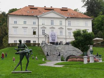 MEDNARODNI GRAFIČNI LIKOVNI CENTER