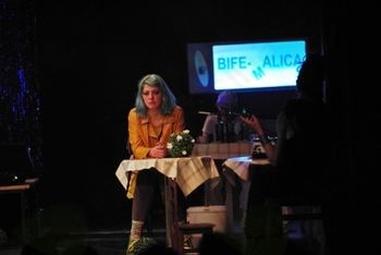 TRZNFEST: Gledališka predstava: Alica