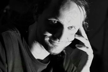 TRZNFEST: Bobnarska delavnica z Alešem Korošcem