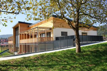 Higienska priporočila NIJZ v času COVID-19 za: vrtce, izvajanje pouka v OŠ in javni prevoz Higienska priporočila NIJZ v času COVID-19 za: vrtce, izvajanje pouka v OŠ in javni prevoz