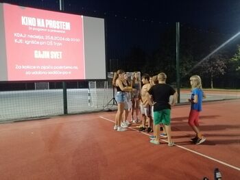 Kino na prostem in pogovor o preventivi