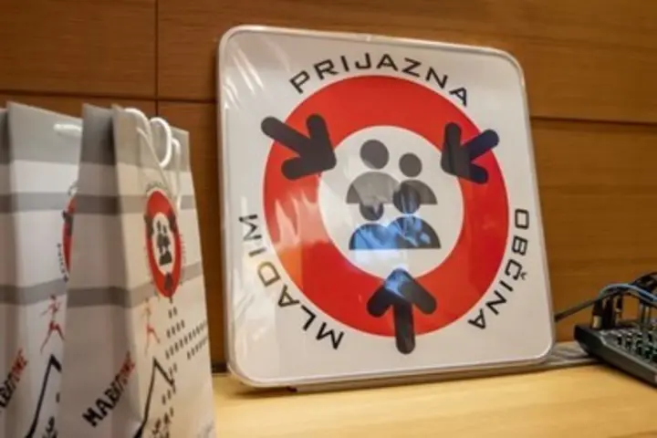 Priznanje za 2. podaljšanje certifikata Mladim prijazna občina