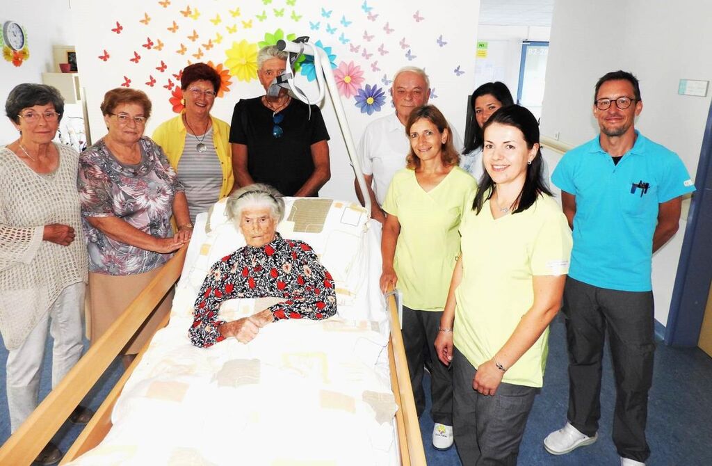 Angela Brankovič v Domu Taber praznovala 101. rojstni dan