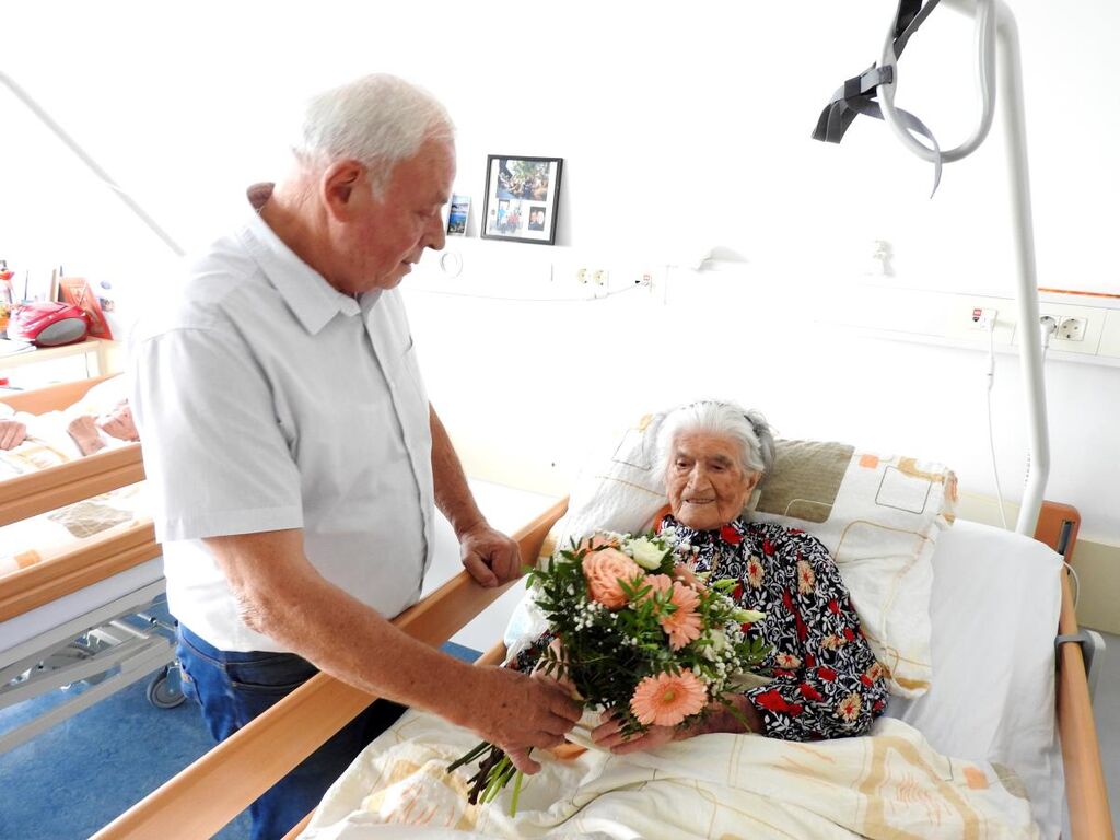 Angela Brankovič v Domu Taber praznovala 101. rojstni dan