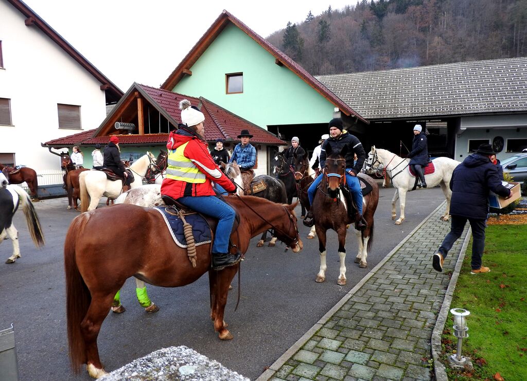 Na štefanovo blagoslovili konje na Štefanji Gori