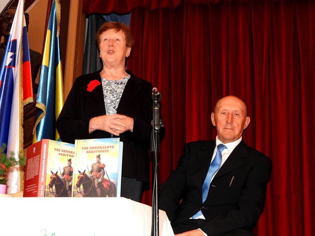 V Adergasu predstavili novo knjigo Ivana Sivca - Vse generalove skrivnosti