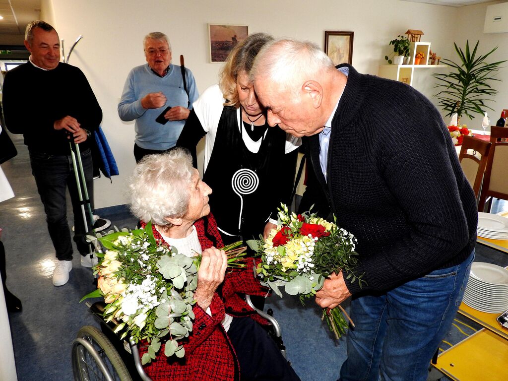 Slavica Gartner v Domu Taber praznovala 102. rojstni dan