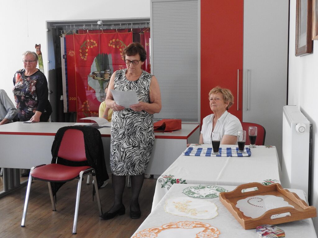 Skupina Rožce navdušila obiskovalce z ročnimi deli