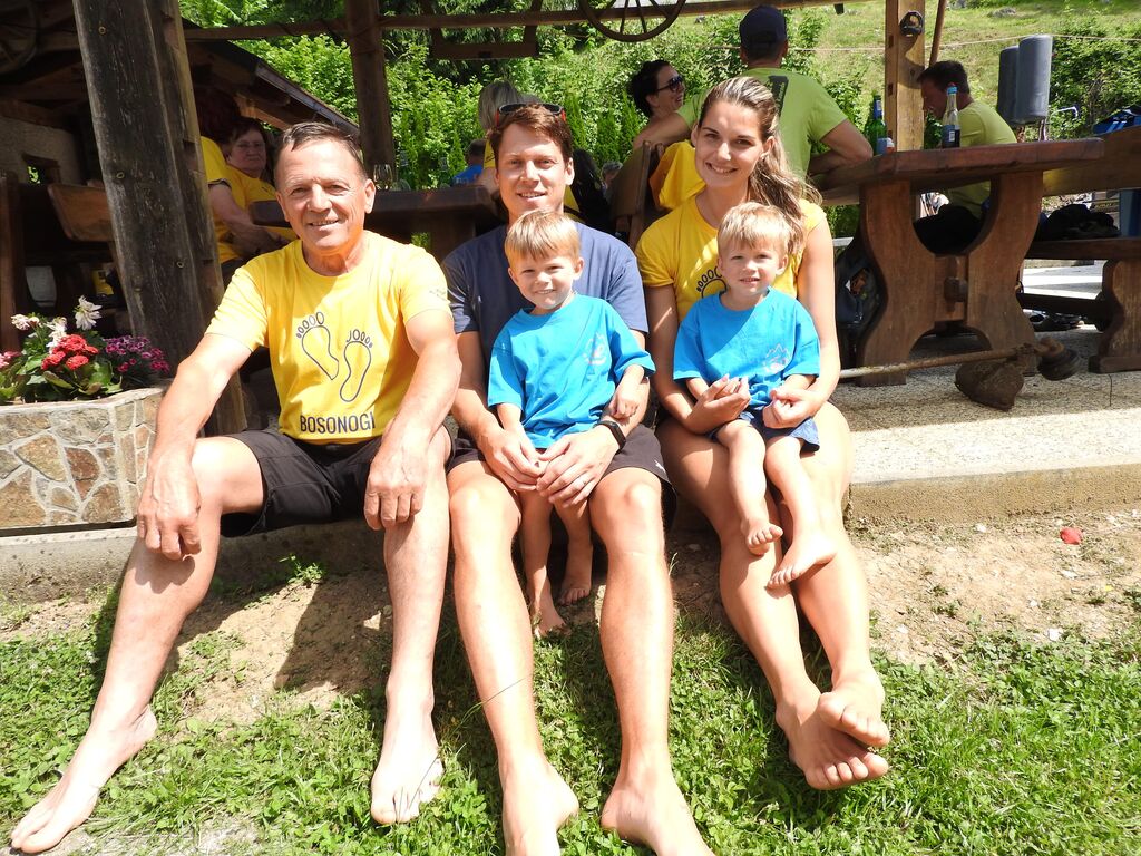 Devetnajstič bosonogi na Šenturško Goro