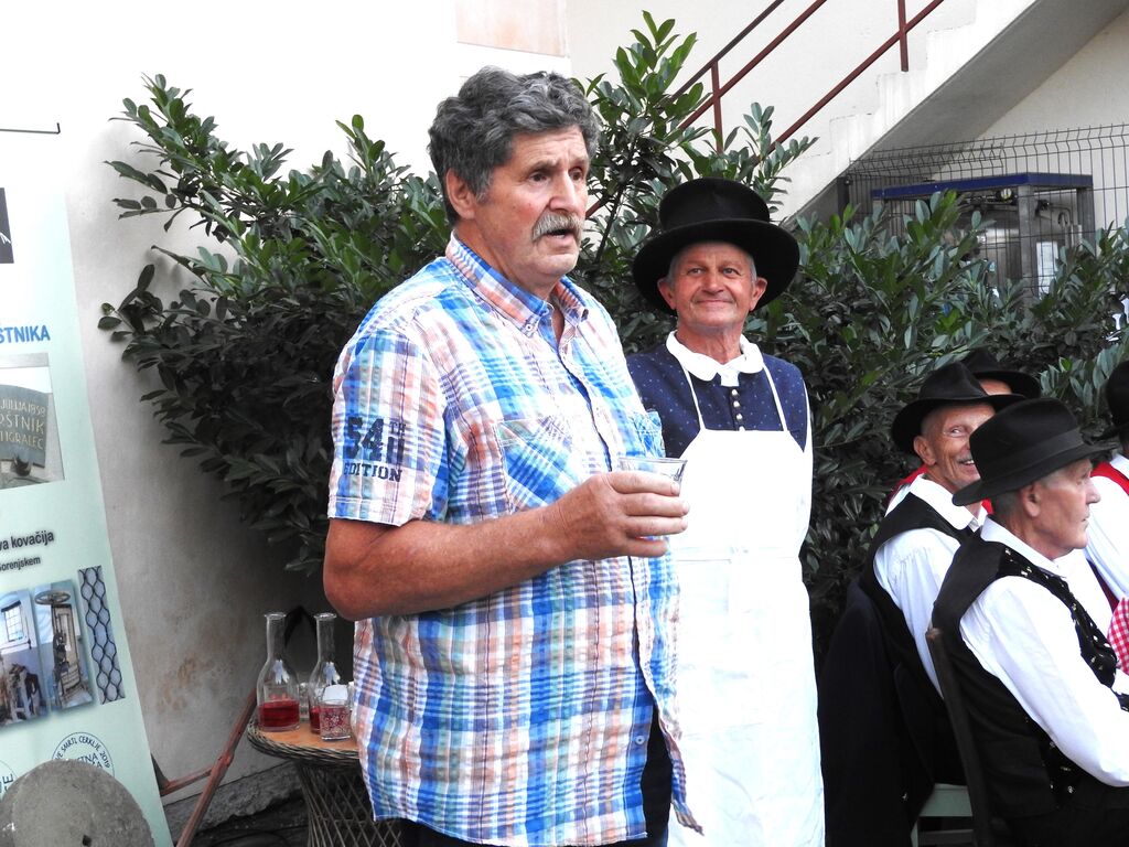 Borštnikov večer napitnic in gostilniških pesmi navdušil