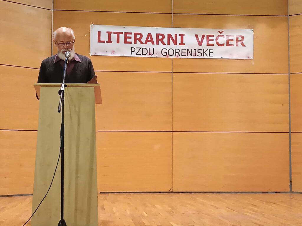 Petnajsto literarno ustvarjanje starejših z Gorenjske uspelo