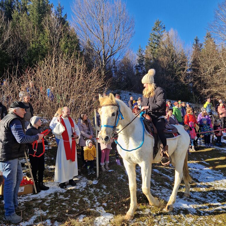 Na štefanovo blagoslovili konje na Štefanji Gori
