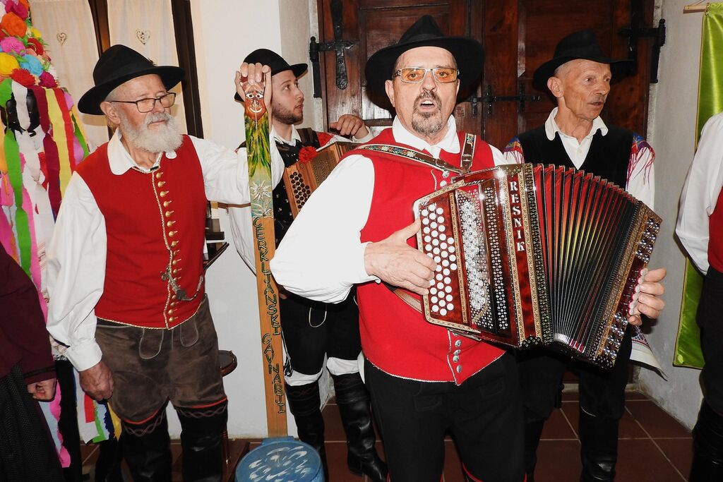 Kulturno društvo Folklora Cerklje praznuje