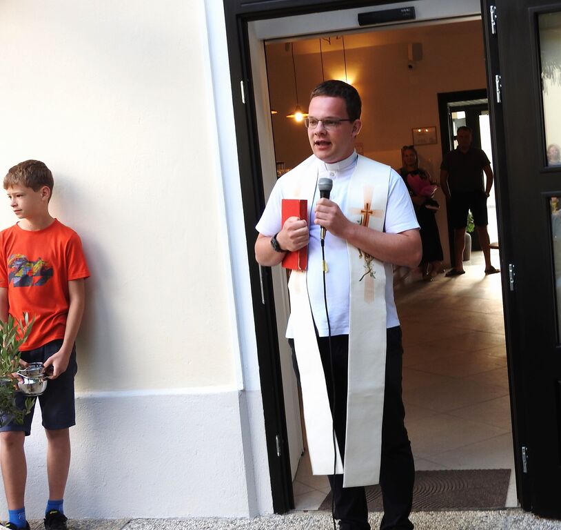 V središču Cerkelj odprli Hribarjevo kavarno